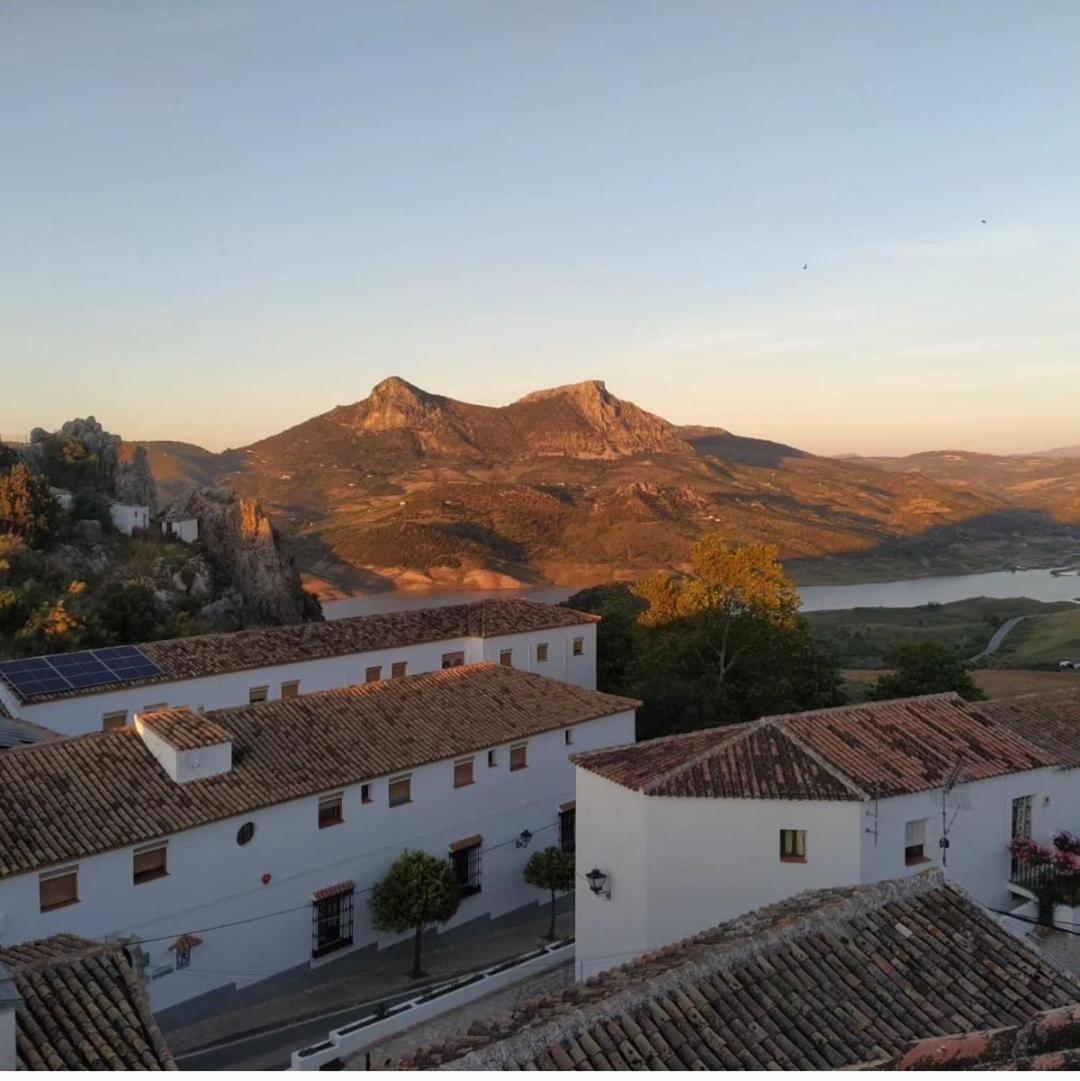 Apartamento Rural El Mirador Zahara De La Sierra Luaran gambar